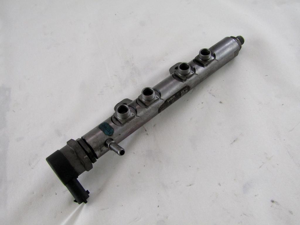 VOD VBRIZGA GORIVA OEM N. CK5Q-9D280-AB ORIGINAL REZERVNI DEL JAGUAR XF X250 MK1 (2008 - 2011)DIESEL LETNIK 2010