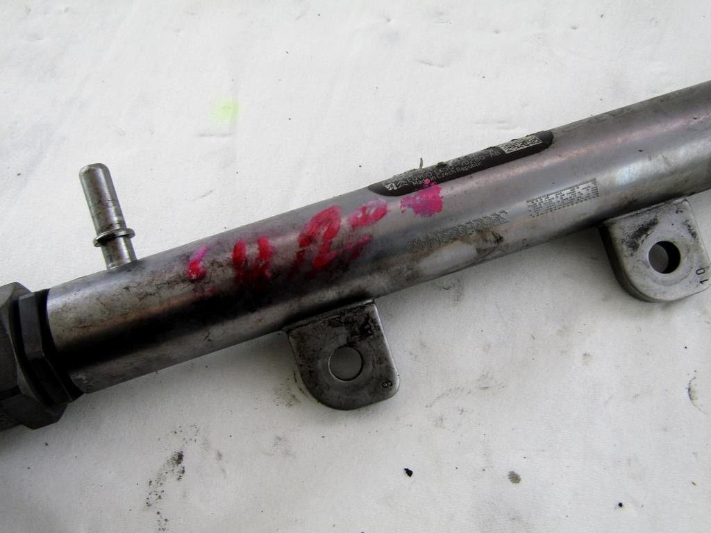 VOD VBRIZGA GORIVA OEM N. CK5Q-9D280-AB ORIGINAL REZERVNI DEL JAGUAR XF X250 MK1 (2008 - 2011)DIESEL LETNIK 2010