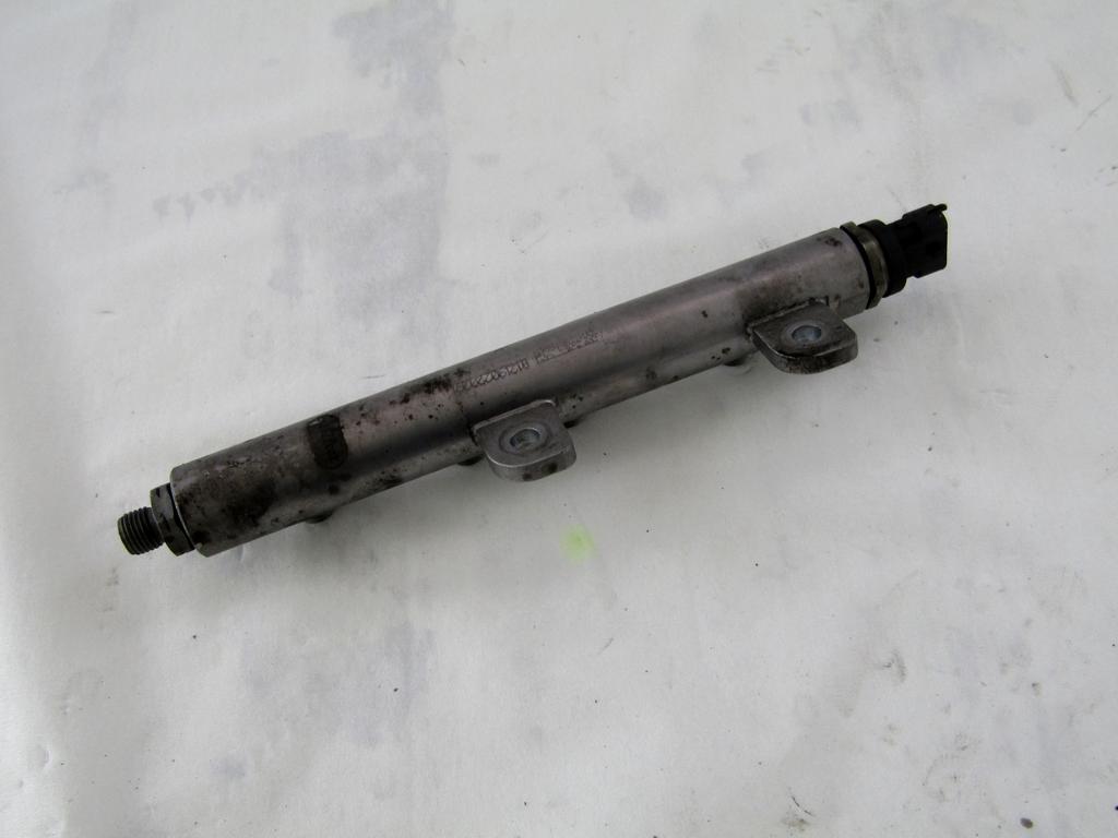 VOD VBRIZGA GORIVA OEM N. 9X2Q-9D280-FA ORIGINAL REZERVNI DEL JAGUAR XF X250 MK1 (2008 - 2011)DIESEL LETNIK 2010