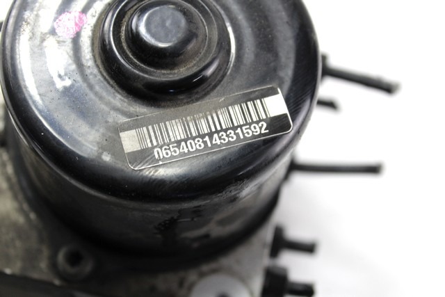 ABS AGREGAT S PUMPO OEM N. 1J0907379Q ORIGINAL REZERVNI DEL AUDI A3 MK1 8L 8L1 3P/5P (1996 - 2000) DIESEL LETNIK 2000