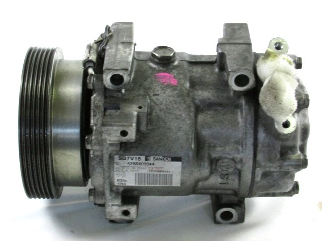 KOMPRESOR KLIME  OEM N. 8200866441 ORIGINAL REZERVNI DEL DACIA SANDERO MK1 (2008 - 2012) BENZINA/GPL LETNIK 2009