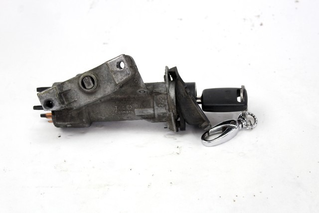 CILINDER VZIGA OEM N. 4B0905851C ORIGINAL REZERVNI DEL AUDI A3 MK1 8L 8L1 3P/5P (1996 - 2000) DIESEL LETNIK 2000