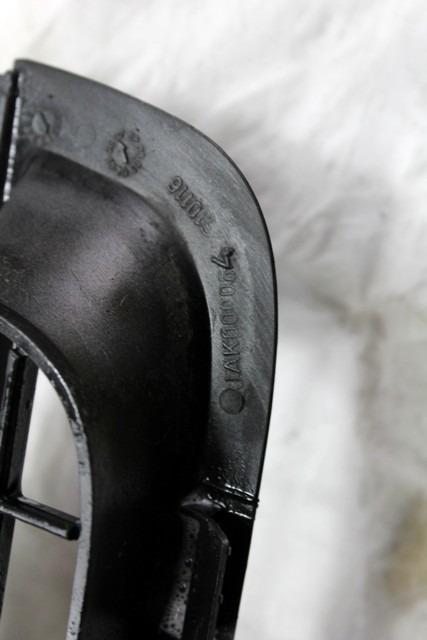 ZUNANJI PROFILI IN LETVE OEM N. JAK000064 ORIGINAL REZERVNI DEL LAND ROVER DISCOVERY L319 MK3 (2004 - 2009)DIESEL LETNIK 2007