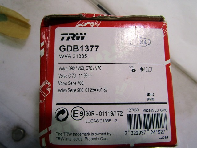 GDB1377 KIT PASTIGLIE FRENO POSTERIORI TRW VOLVO V70 2.4 TURBO 142 KW RICAMBIO NUOVO