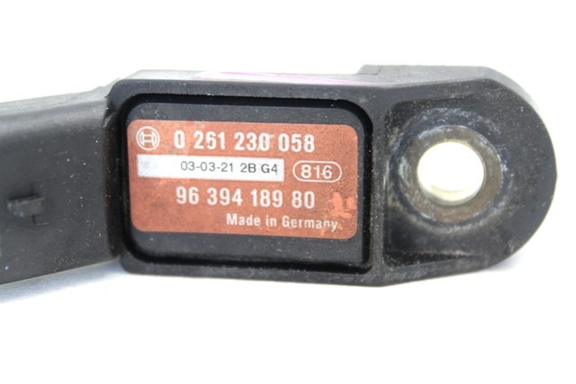 TLAK IZPUSNIH PLINOV SENZORJA OEM N. 9639418980 ORIGINAL REZERVNI DEL CITROEN C5 DC DE MK1 SW (2000 - 2004) BENZINA LETNIK 2003