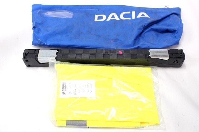 OPOZORILNI TRIKOTNIK / PRVA POMOC / CUSHION OEM N.  ORIGINAL REZERVNI DEL DACIA SANDERO / SANDERO STEPWAY MK2 (2012 - 2016) DIESEL LETNIK 2013