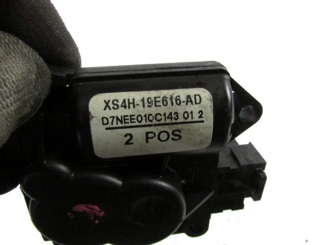 MOTORCEK OGREVANJA OEM N. XS4H-19E616-AD ORIGINAL REZERVNI DEL FORD FOCUS DAW DBW DNW MK1 BER/SW (1998-2001)DIESEL LETNIK 2001