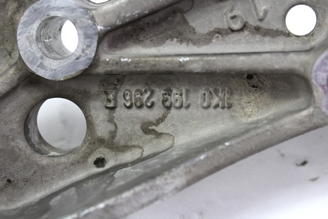 NOSILEC AMORTIZERJEV OEM N. 1K0199296E ORIGINAL REZERVNI DEL VOLKSWAGEN GOLF VI 5K1 517 AJ5 MK6 (2008-2012) DIESEL LETNIK 2012