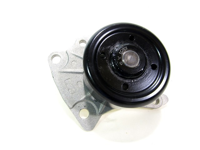 VODNA CRPALKA  OEM N.  ORIGINAL REZERVNI DEL TOYOTA IQ J1 (2008 - 2015)DIESEL LETNIK 2009