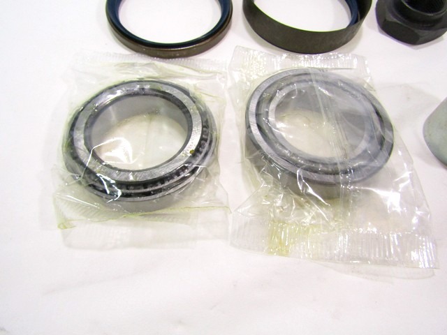 R140.72 KIT CUSCINETTO RUOTA ANTERIORE SNR MERCEDES BENZ BM 100 2.4 D 53 KW RICAMBIO NUOVO