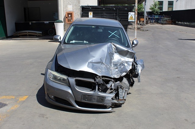 BMW 320D E90 2.0 145KW 5P D AUT (2011) RICAMBIO USATO 
