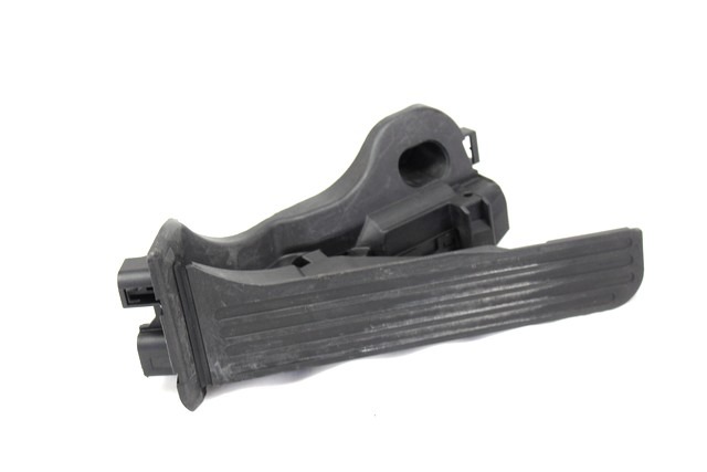 PEDALI OEM N. 1K1721503P ORIGINAL REZERVNI DEL VOLKSWAGEN GOLF V 1K1 1K5 MK5 BER/SW (02/2004-11/2008) BENZINA LETNIK 2008