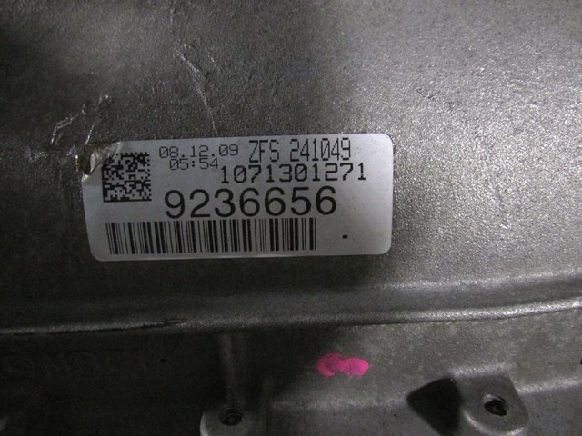 AVTOMATSKI MENJALNIK OEM N. 7590133 CAMBIO AUTOMATICO ORIGINAL REZERVNI DEL BMW SERIE 3 BER/SW/COUPE/CABRIO E90/E91/E92/E93 LCI R (2009 - 2012) DIESEL LETNIK 2011