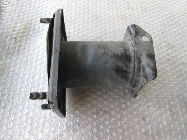 NOSILCI ZADNJEGA ODBIJACA  OEM N. 2116105725 ORIGINAL REZERVNI DEL MERCEDES CLASSE E W211 S211 BER/SW (03/2002 - 05/2006) DIESEL LETNIK 2004