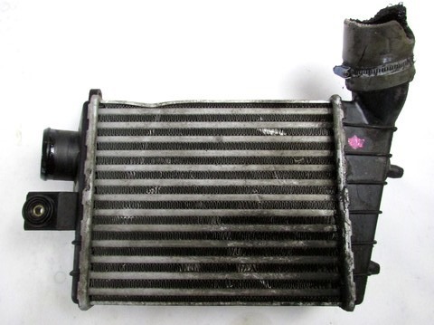 HLADILNIK INTERCOOLER OEM N. 60619007 ORIGINAL REZERVNI DEL ALFA ROMEO 147 937 (2001 - 2005)DIESEL LETNIK 2002