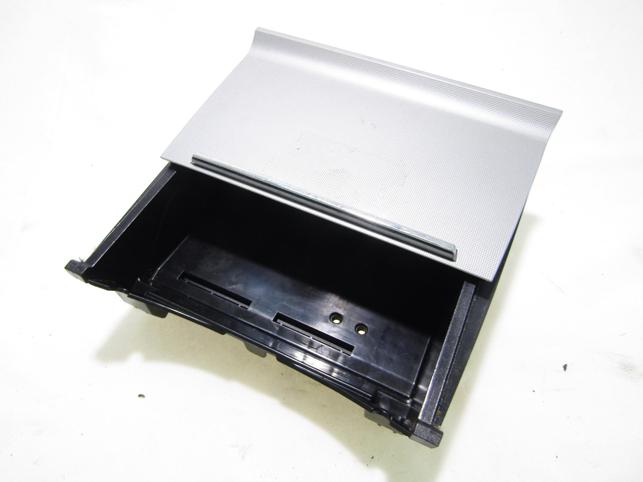 PEPELNIK / DRZALA ZA PIJACO OEM N. 5E0035502 ORIGINAL REZERVNI DEL SKODA OCTAVIA MK3 5E3 NL3 NR3 (2012 - 2017)BENZINA/METANO LETNIK 2015