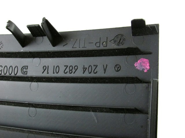 ZADNJI PRIKLJUCEK TUNELA  OEM N. A2046820116 ORIGINAL REZERVNI DEL MERCEDES GLK X204 (2008 - 2012)DIESEL LETNIK 2011