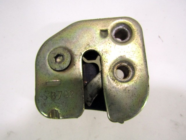 ZAPIRALO VRAT OEM N. 82404795 ORIGINAL REZERVNI DEL FIAT CROMA 154 MK1 (1985 - 1996)BENZINA LETNIK 1990