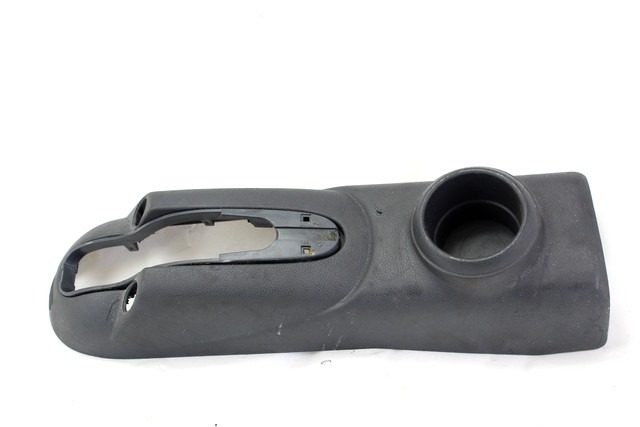 PLASTIKA MED SEDEZI BREZ NASLONJALA ROK OEM N. 51161169907 ORIGINAL REZERVNI DEL MINI ONE / COOPER / COOPER S R50 R52 R53 (2001-2006) BENZINA LETNIK 2002