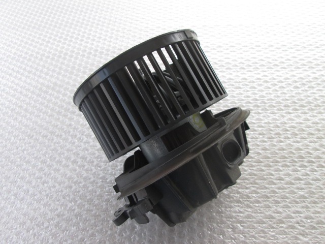 VENTILATOR  KABINE  OEM N. 6441Q6 ORIGINAL REZERVNI DEL CITROEN C2 (2004 - 2009) DIESEL LETNIK 2006