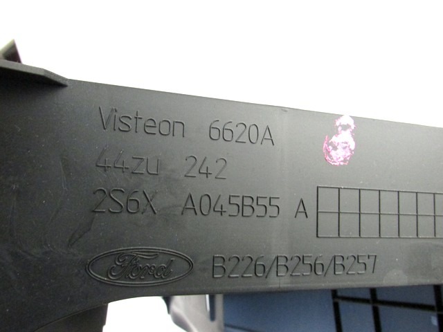 PLASTIKA MED SEDEZI BREZ NASLONJALA ROK OEM N. 2S6X-A045B55-A ORIGINAL REZERVNI DEL FORD FUSION JU (2002 - 02/2006) BENZINA LETNIK 2004