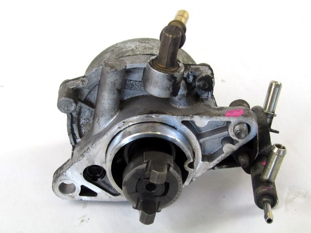 VAKUUM CRPALKA OEM N. 670050980 ORIGINAL REZERVNI DEL LANCIA Y YPSILON 843 R (2006 - 2011) DIESEL LETNIK 2009