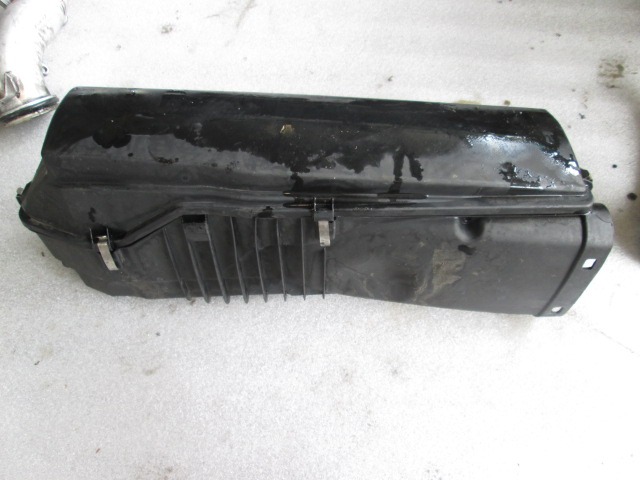 FILTAR ZRAKA OEM N. A6460901101 ORIGINAL REZERVNI DEL MERCEDES CLASSE E W211 S211 BER/SW (03/2002 - 05/2006) DIESEL LETNIK 2004