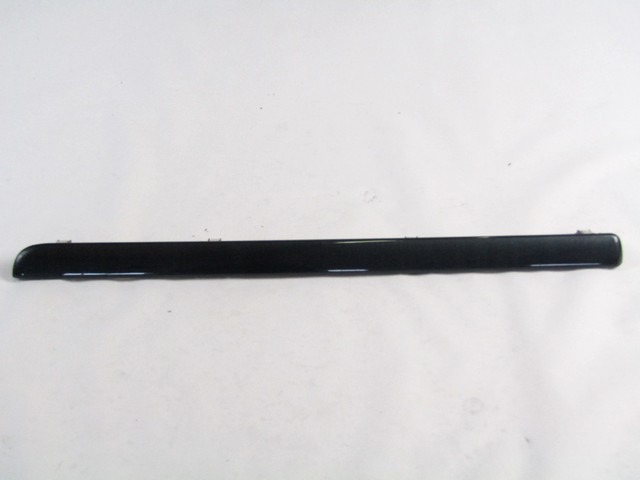 NOTRANJE OKRASNE LETVE  OEM N. GJ6A55256 ORIGINAL REZERVNI DEL MAZDA 6 GG GY (2003-2008) DIESEL LETNIK 2006
