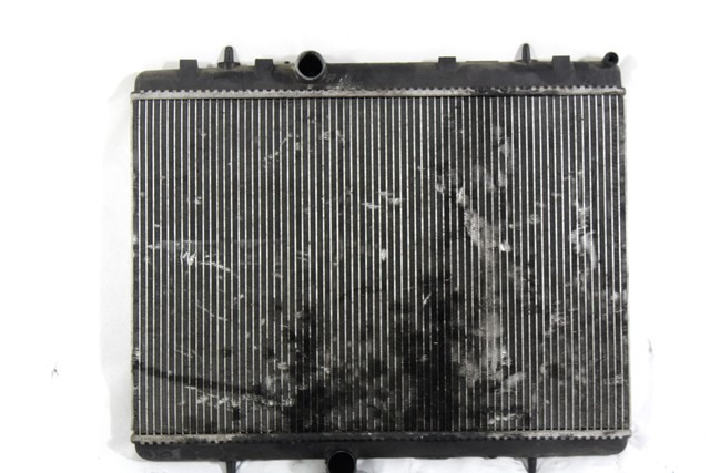 RADIATOR VODE OEM N. 9680533480 ORIGINAL REZERVNI DEL CITROEN C4 MK1 / COUPE L LC (2004 - 08/2009) DIESEL LETNIK 2010