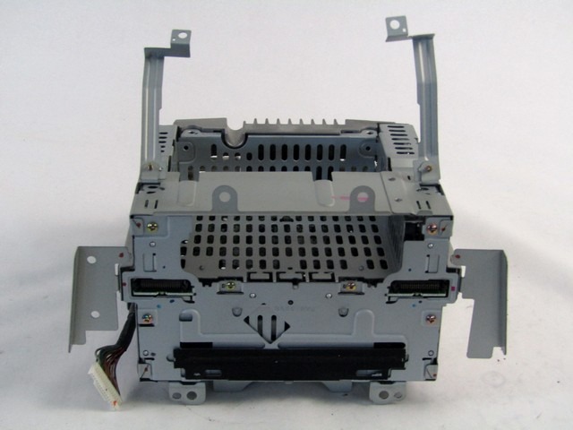RADIO CD / OJACEVALNIK / IMETNIK HIFI OEM N. FF011068B ORIGINAL REZERVNI DEL MAZDA 6 GG GY (2003-2008) DIESEL LETNIK 2005