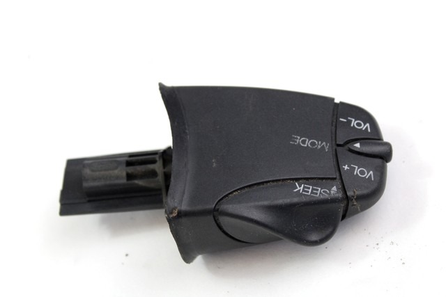 MULTIFUNKCIJSKI VOLAN OEM N. 98AB-14K147-AC ORIGINAL REZERVNI DEL FORD FOCUS DAW DBW DNW MK1 BER/SW (1998-2001)DIESEL LETNIK 2001