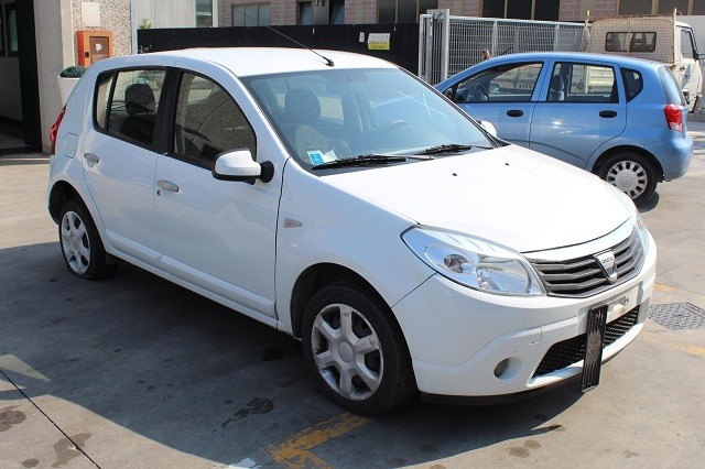 DACIA SANDERO 1.4 G 55KW 5M 5P (2009) RICAMBIO USATO 