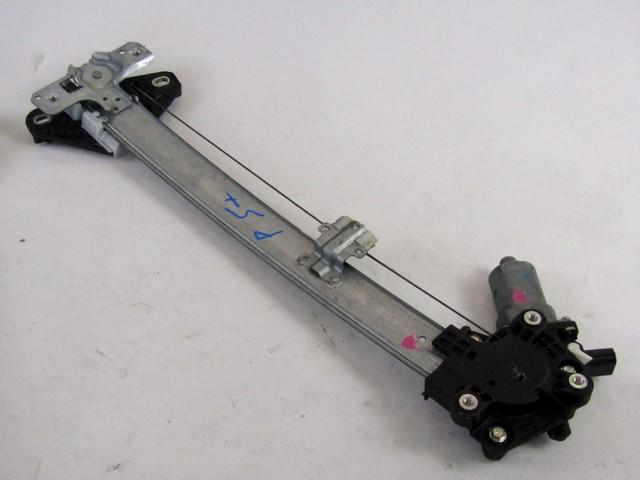 MEHANIZEM DVIGA ZADNJIH STEKEL  OEM N. 22651 SISTEMA ALZACRISTALLO PORTA POSTERIORE ELETT ORIGINAL REZERVNI DEL HONDA CRV RD MK3 (2006 -2012)DIESEL LETNIK 2007