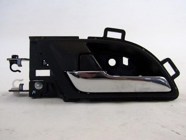 NOTRANJA KLJUKA  OEM N. 72160SWAA02ZA ORIGINAL REZERVNI DEL HONDA CRV RD MK3 (2006 -2012)DIESEL LETNIK 2007