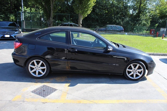 MERCEDES C220 CL203 SPORTCOUPE' 2.2 105KW 3P D 6M (2003) RICAMBIO USATO 