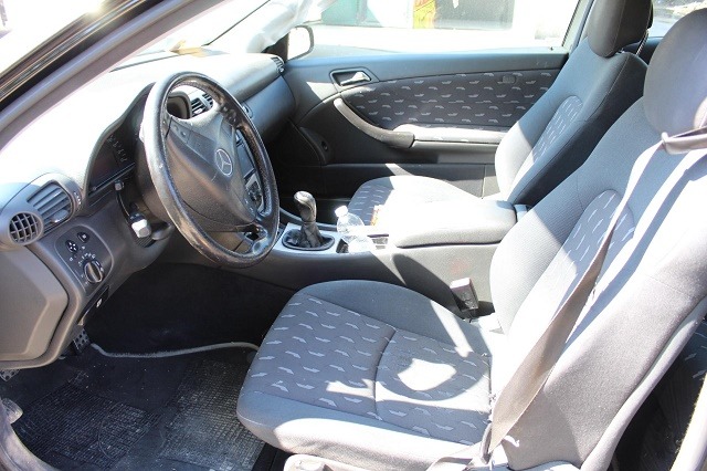 MERCEDES C220 CL203 SPORTCOUPE' 2.2 105KW 3P D 6M (2003) RICAMBIO USATO 
