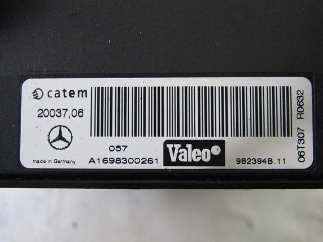 HLADILNIK ZA GRETJE OEM N. A1698300261 ORIGINAL REZERVNI DEL MERCEDES CLASSE A W169 5P C169 3P (2004 - 04/2008) DIESEL LETNIK 2007