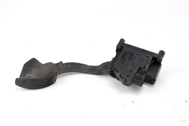 PEDALI OEM N. 51852090 ORIGINAL REZERVNI DEL LANCIA Y YPSILON 312 (dal 2011)BENZINA/GPL LETNIK 2012