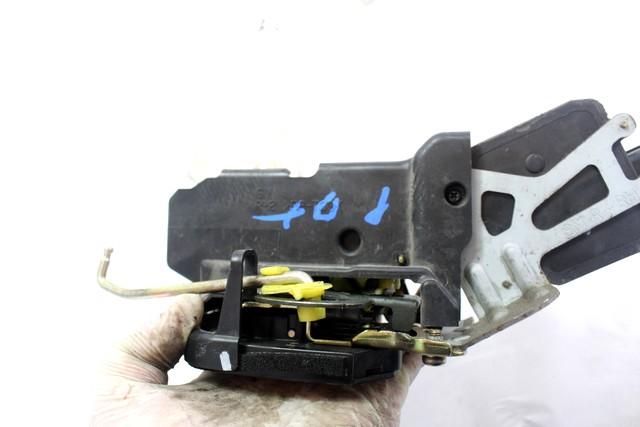 CENTRALNO ZAKLEPANJE ZADNJIH DESNIH VRAT OEM N. 8142026000 ORIGINAL REZERVNI DEL HYUNDAI SANTA FE SM MK1 (2000 - 2006) DIESEL LETNIK 2002