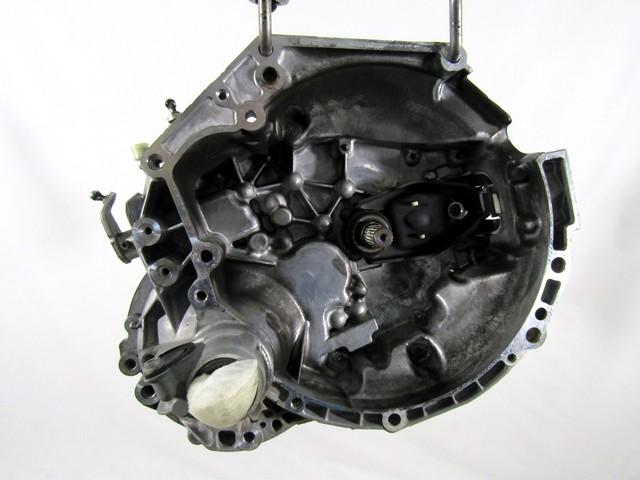 ROCNI MENJALNIK OEM N. 32028 01 CAMBIO MECCANICO ORIGINAL REZERVNI DEL CITROEN C3 MK2 SC (2009 - 2016) BENZINA/GPL LETNIK 2011