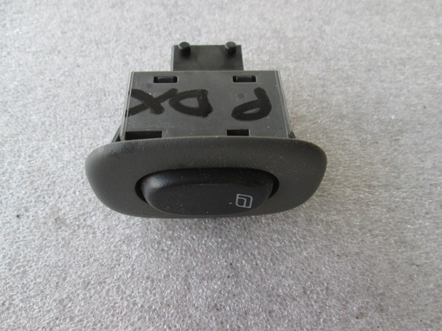 ZADNJE STIKALO OEM N. 4927547 ORIGINAL REZERVNI DEL SAAB 9-5 YS3E BER/SW (2001 - 2007) DIESEL LETNIK 2003