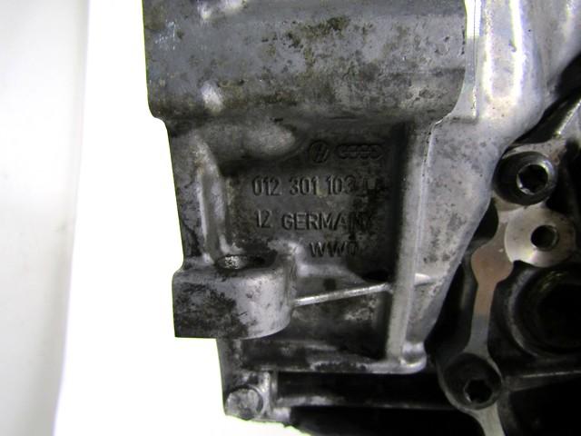 ROCNI MENJALNIK OEM N. 012301211AC 01 CAMBIO MECCANICO ORIGINAL REZERVNI DEL AUDI A4 B5 BER/SW (1994 - 12/2000) DIESEL LETNIK 2000