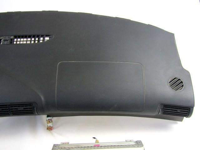 KIT AIRBAG KOMPLET OEM N. 11301 KIT AIRBAG COMPLETO ORIGINAL REZERVNI DEL AUDI A4 B5 BER/SW (1994 - 12/2000) DIESEL LETNIK 2000