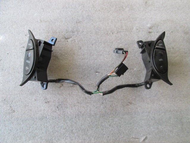 MULTIFUNKCIJSKI VOLAN OEM N. 15A544 ORIGINAL REZERVNI DEL SAAB 9-5 YS3E BER/SW (2001 - 2007) DIESEL LETNIK 2003