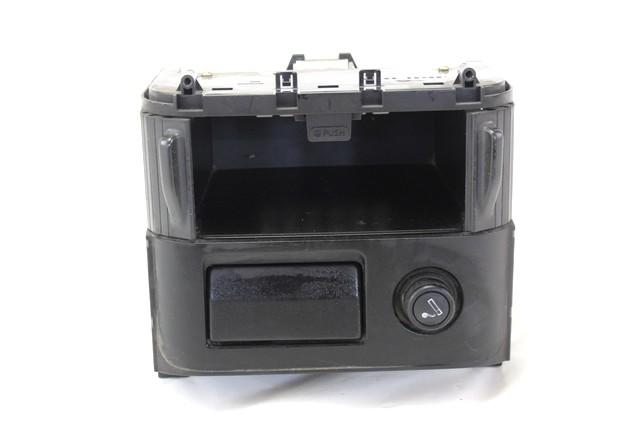 PREDAL ZA DOKUMENTE OEM N. 68108-EQ400 ORIGINAL REZERVNI DEL NISSAN X-TRAIL T30 (2001 - 08/2007) DIESEL LETNIK 2004