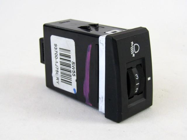 GLAVNO STIKALO LUCI OEM N. 93700-1J750RY ORIGINAL REZERVNI DEL HYUNDAI I20 PB PBT MK1 R (2012 - 2014) BENZINA/GPL LETNIK 2014
