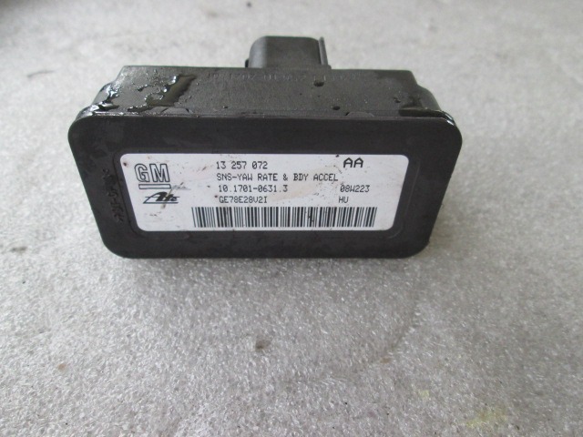 ESP OEM N. 13257072 ORIGINAL REZERVNI DEL OPEL ZAFIRA B A05 M75 R (04/2008 - 2011) BENZINA LETNIK 2008