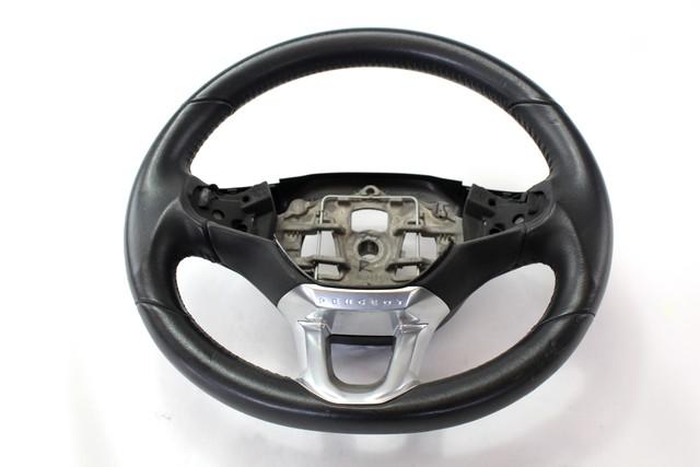 VOLAN OEM N. 96776624ZD ORIGINAL REZERVNI DEL PEUGEOT 208 CA CC MK1 (2012 -2019) DIESEL LETNIK 2015