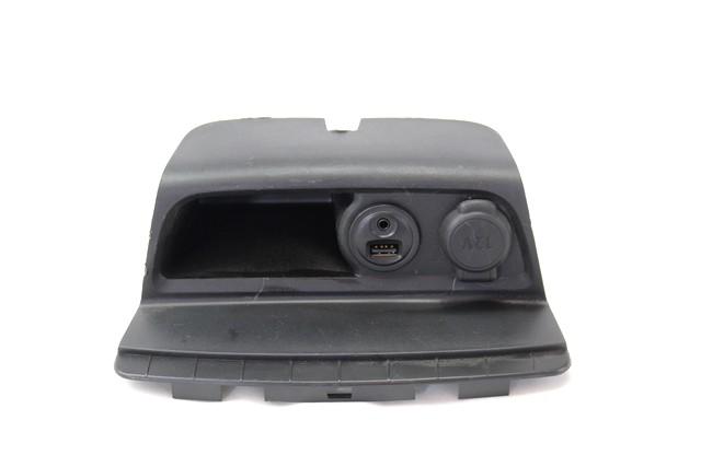 USB / AUX OEM N. 9674655277 ORIGINAL REZERVNI DEL PEUGEOT 208 CA CC MK1 (2012 -2019) DIESEL LETNIK 2015