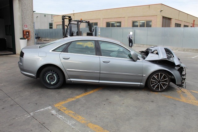AUDI A8 4E 4.2 B 4X4 246KW AUT 4P (2005) RICAMBIO USATO 
